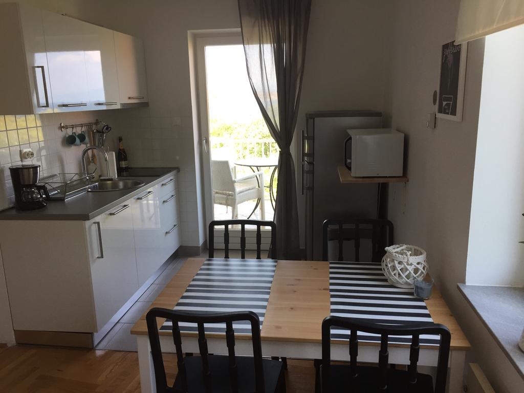 Apartments Papalinna Malinska Ruang foto