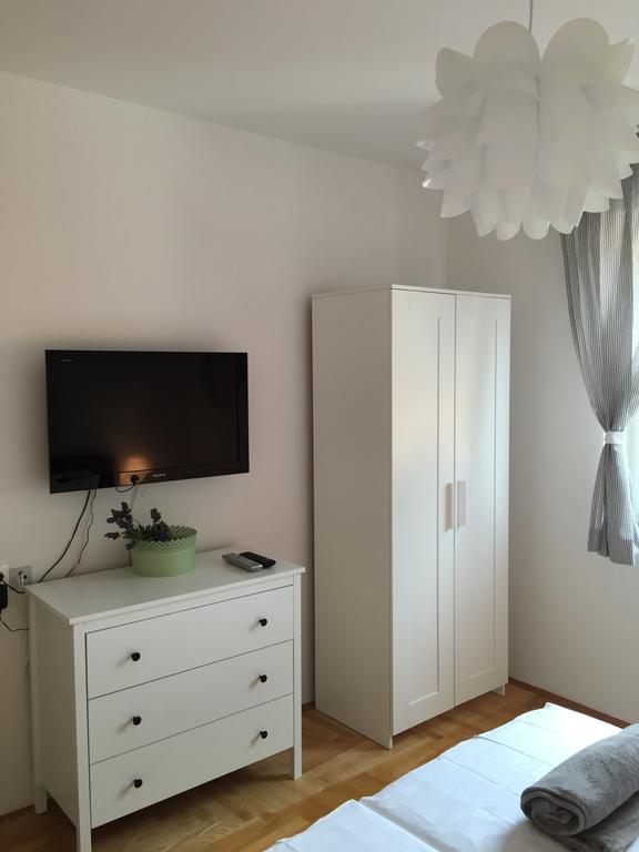 Apartments Papalinna Malinska Ruang foto