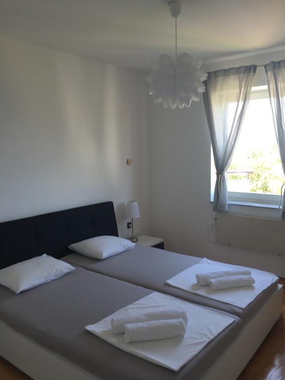 Apartments Papalinna Malinska Bagian luar foto